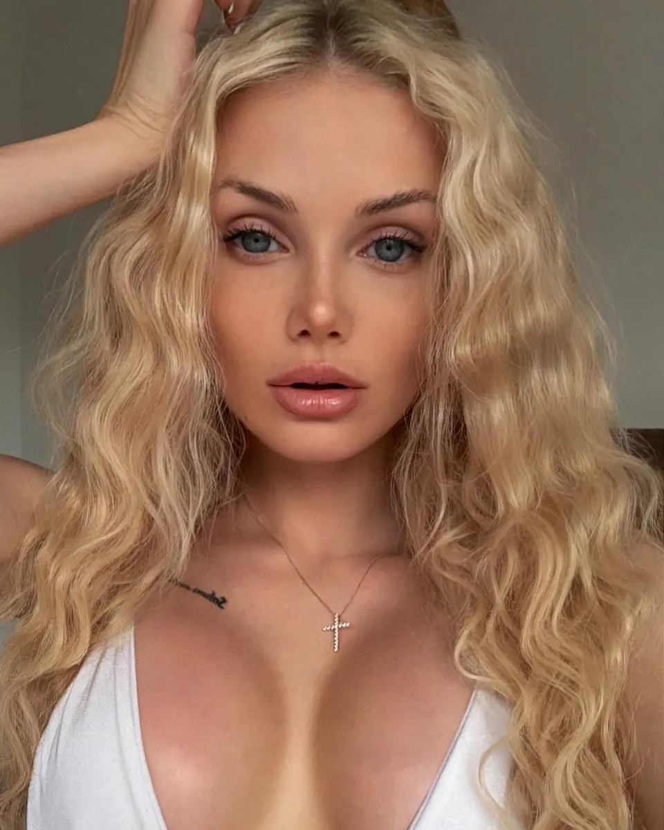 Barbi escort in Dubai