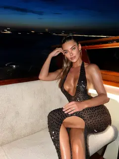 Karina escort in Dubai