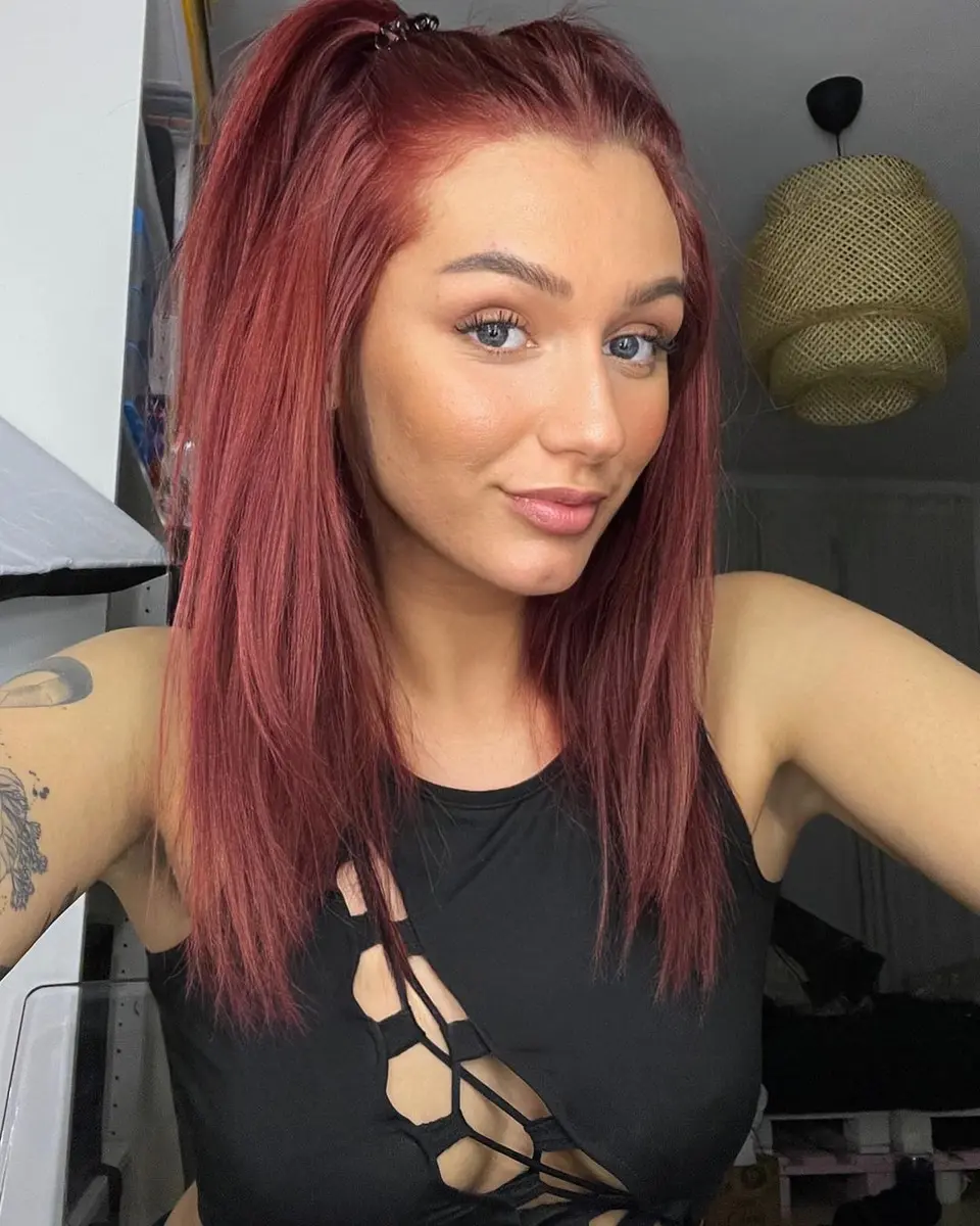 VICKY escort in Dubai