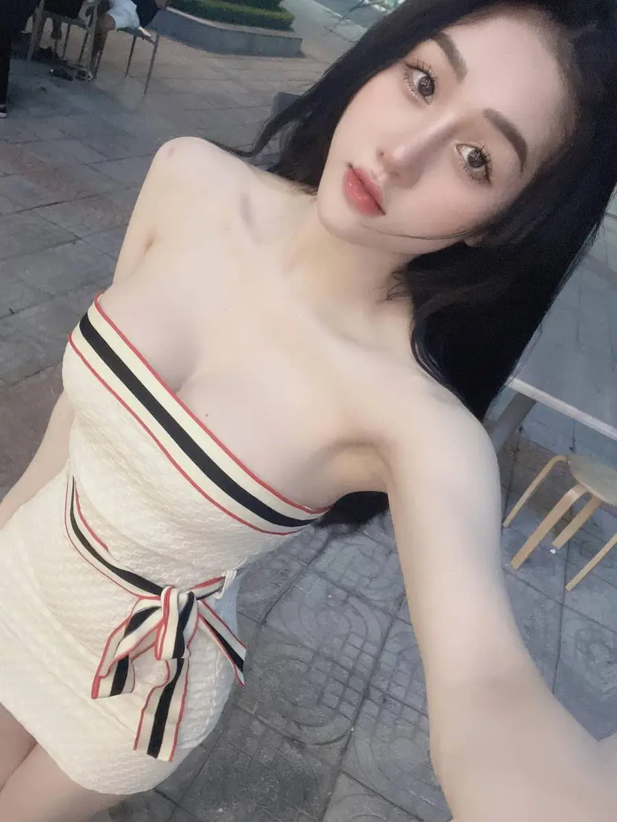 YUKI escort in Dubai